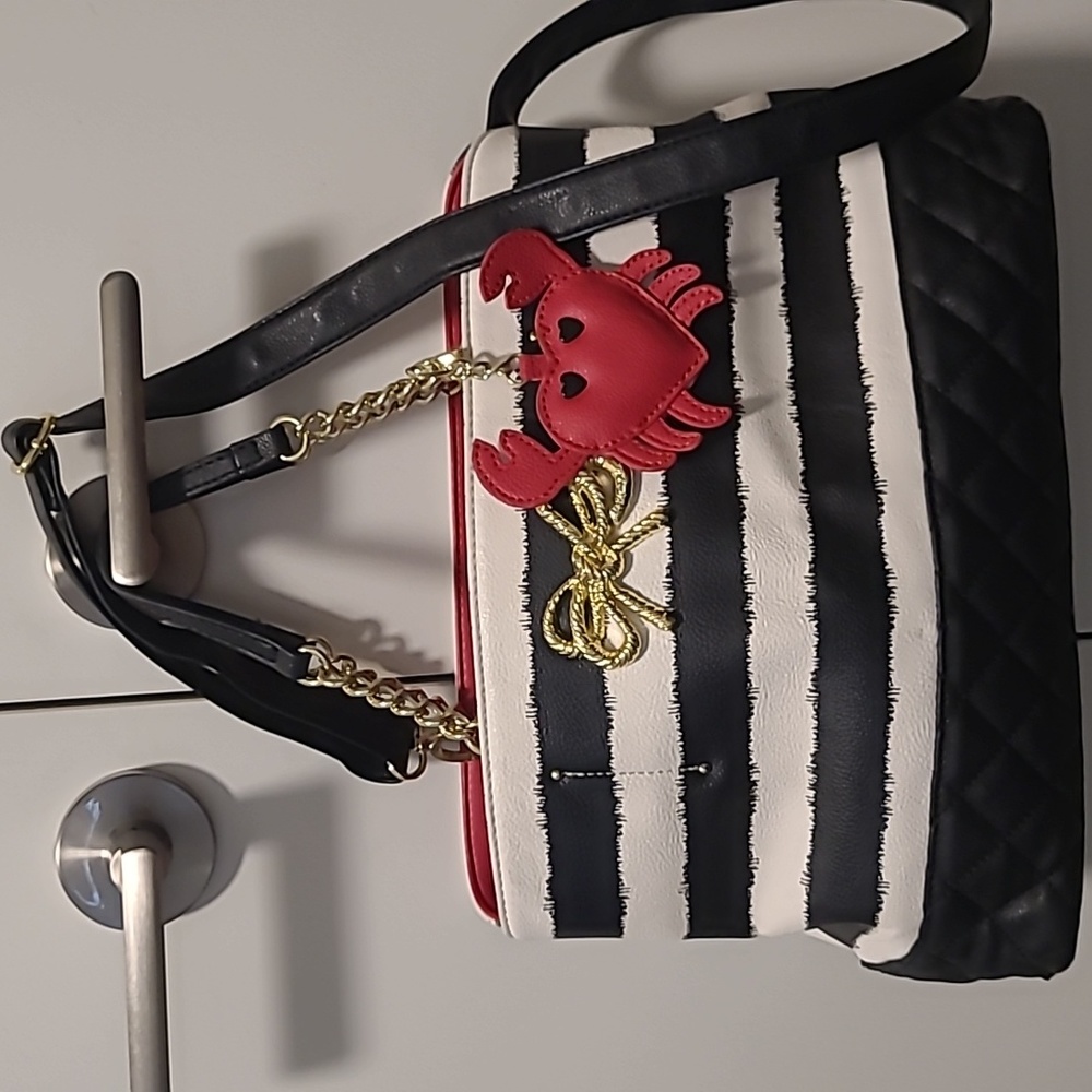 🎉 SALE 🎉 Vintage Y2K BETSEY JOHNSON handbag